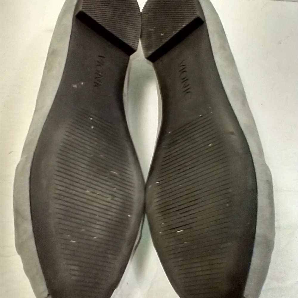 Vionic Gramercy Ballet Flats Pointed Gray Suede Comfort Shoes Women's sz 6.5.